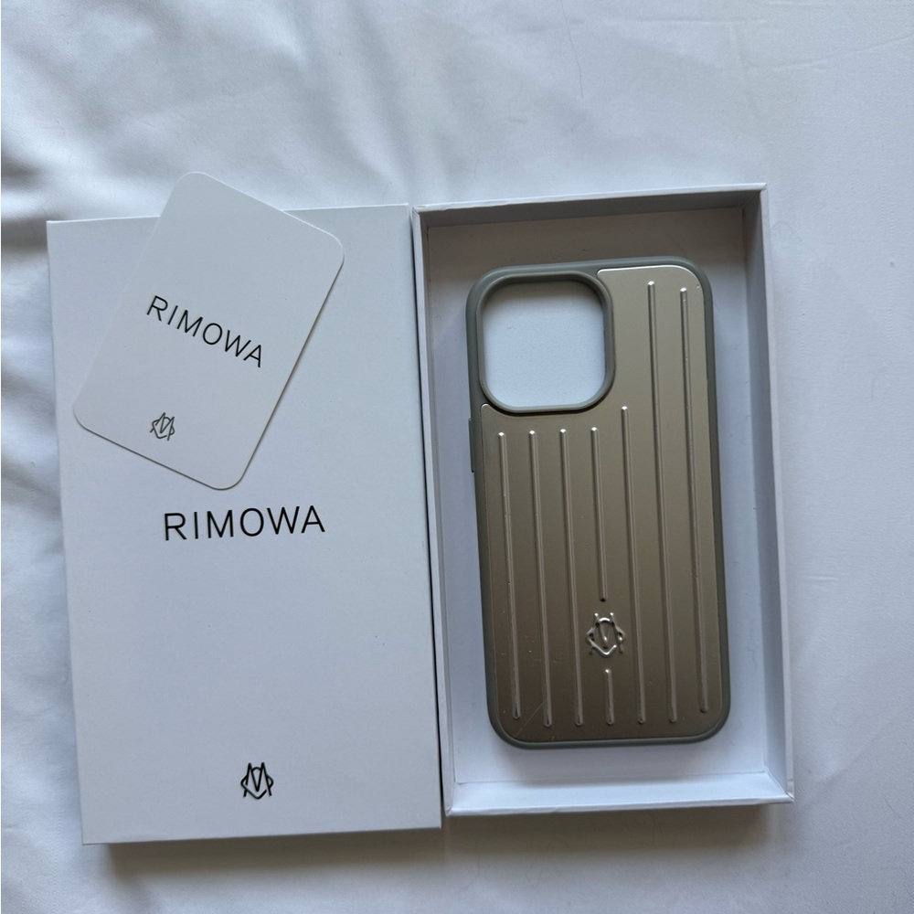 RIMOWA Silver Phone Case iPhone 13 Pro